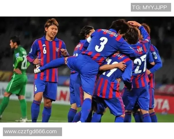 清水鼓动与大阪巴的激烈对决展现足球魅力与团队精神