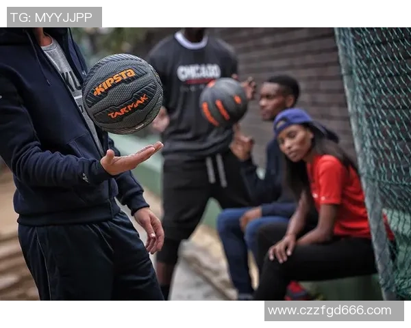 篮球装备选购指南：如何选择适合自己的篮球和配件推荐MBA